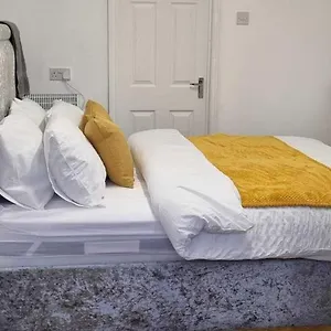 1 Bed Studio Luton (Bedfordshire)